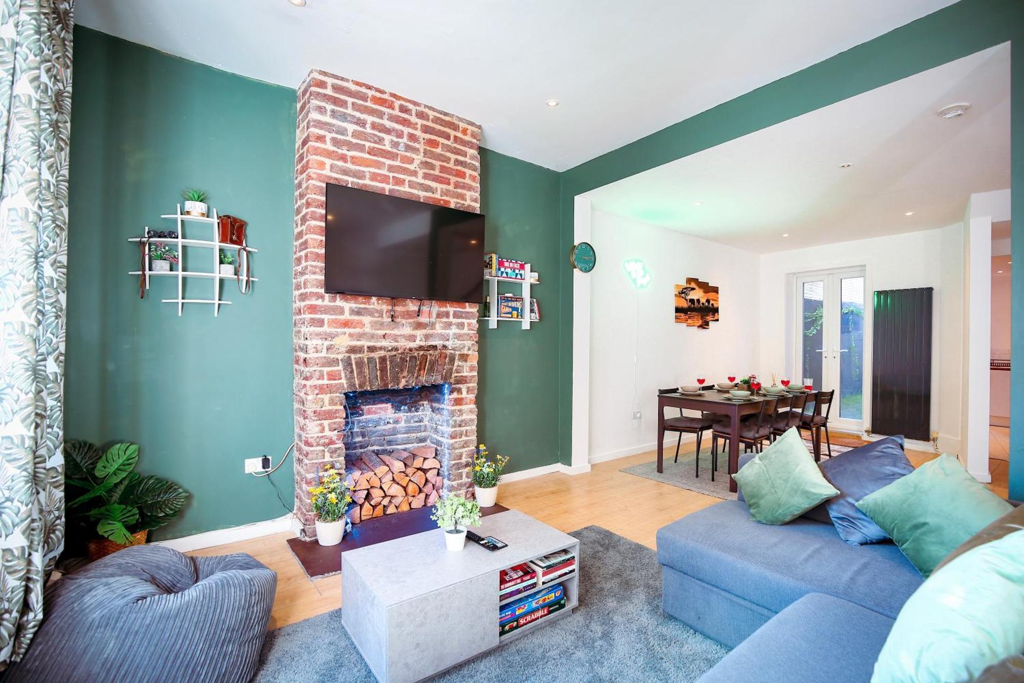 Three Bedroom House By Peacegrove Homes Short Lets & Serviced Accommodation Brighton With Free Wifi & Pet Friendly Exterior photo